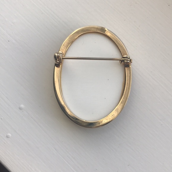 Vintage Glass Floral Brooch /1960’s / Grandma Style - Picture 2 of 3